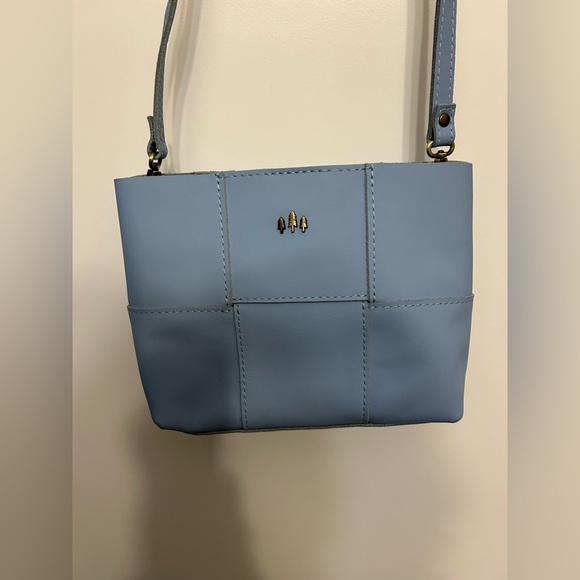 Like New Portland Leather Charolette Crossbody Bag in Glacier Blue - Picture 2 of 13